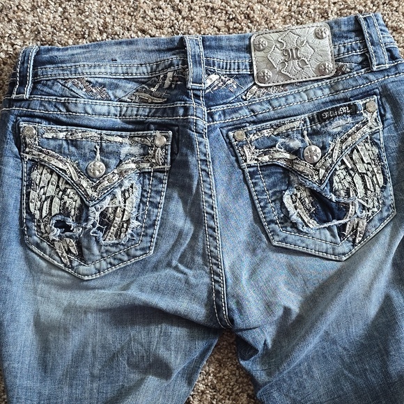 Like new Miss Me Jeans size 28 - Picture 4 of 4